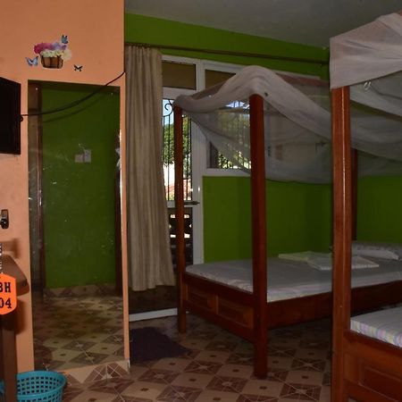 Viriko Boarding House Hotel Mombasa Ngoại thất bức ảnh