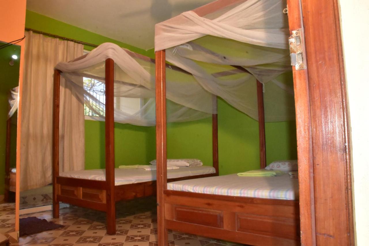 Viriko Boarding House Hotel Mombasa Ngoại thất bức ảnh